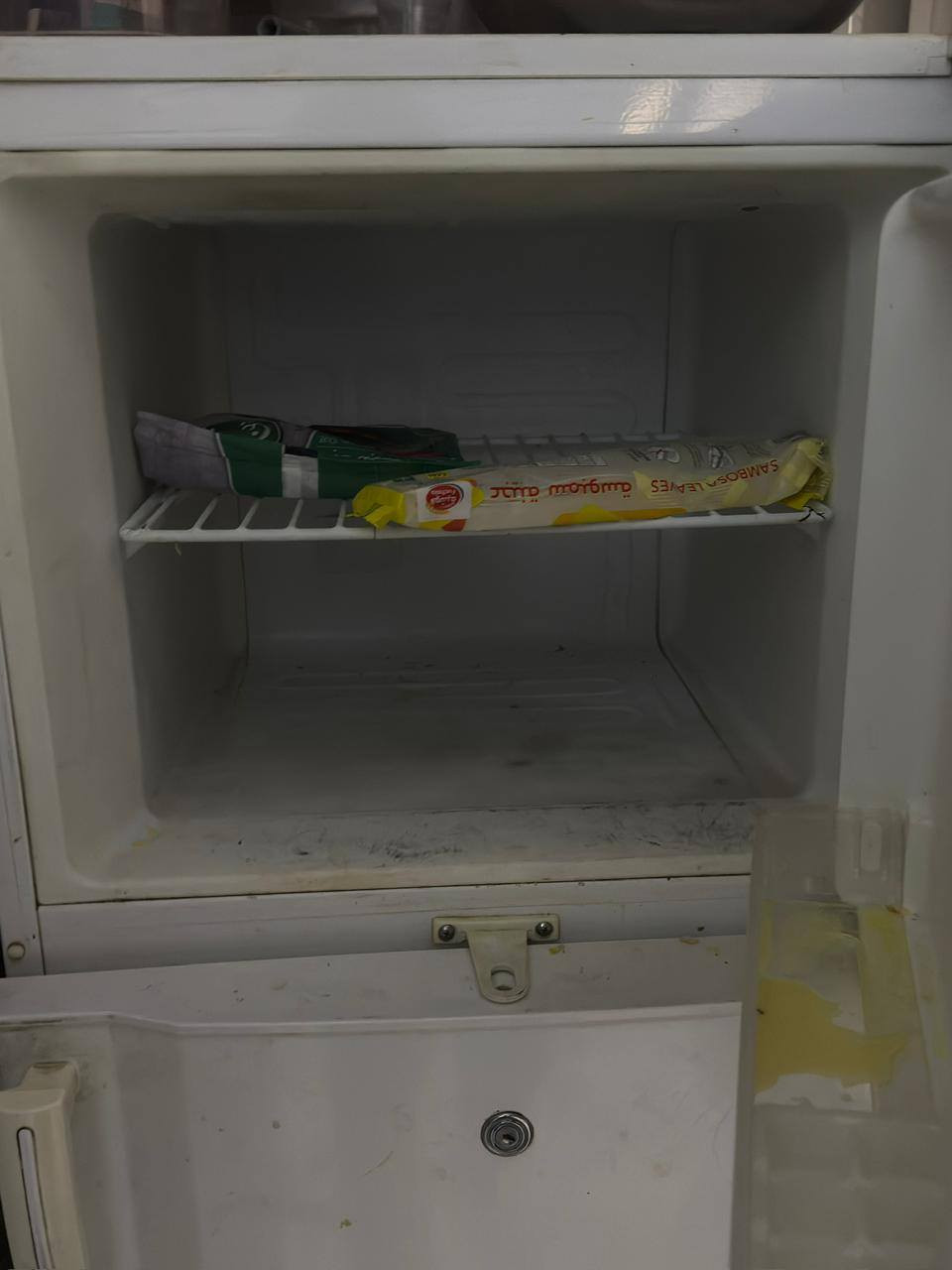 غساله وثلاجه ابيعهن اثنيهن ب 150 قفل شرط الشغل
الحر الصغير 

***********
