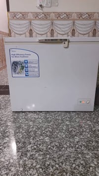 غراض. البيع غساله. اوتماتيك السعر /325بيها  مجال  مجمده نضيفه. كلش الس...