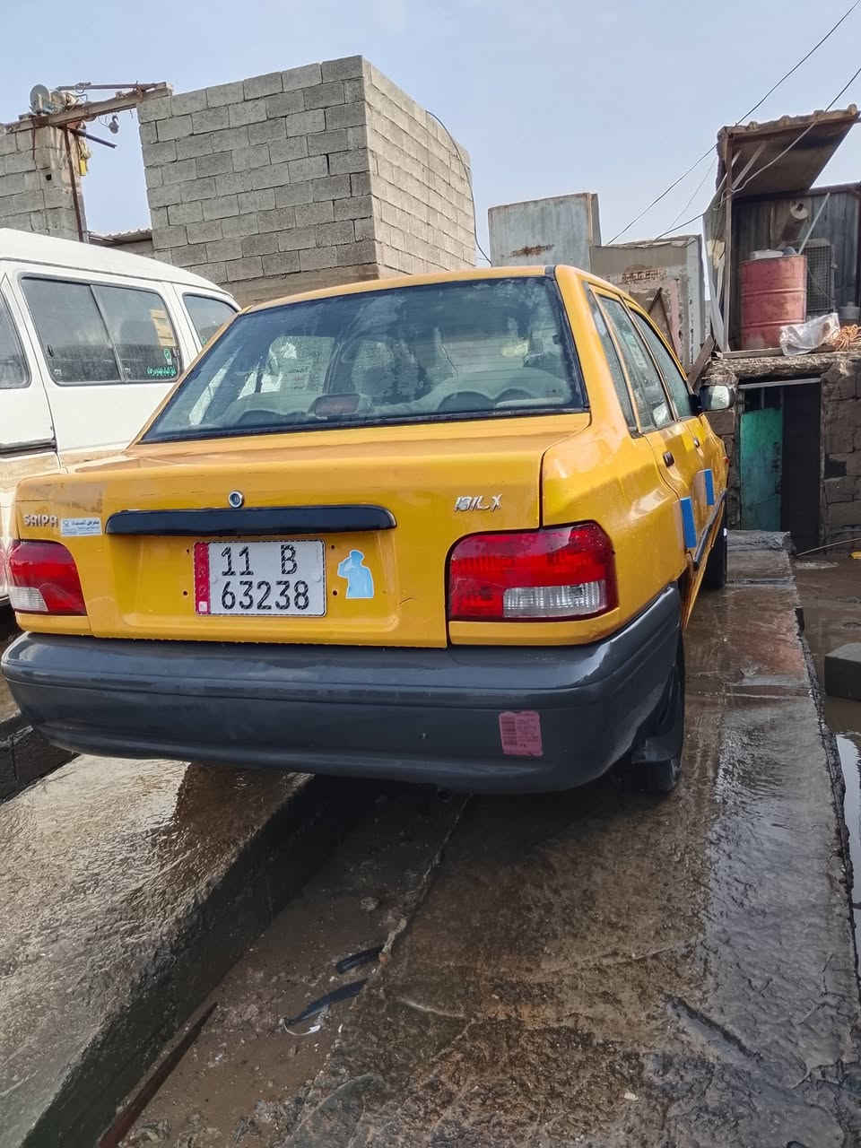 . السلام عليكم سايبا للبيع بغداد باسمي مصفرة هيئة وغرامات مكينه بيها خيط بخار، صدر وكير ومشط وتاير نضيفات،بيها جاملغ وشاصي معمر،بغداد حي النصر السعر ٢٢،وبيه مجال الاتصال ***********
