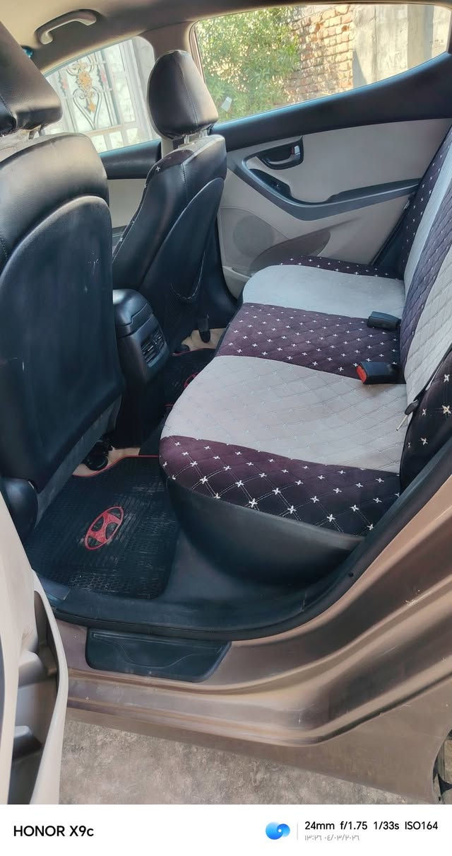 السلام عليكم النترا 2015 خليجي محرك 2000 دشبول لونين تبريد قطعتين سنويه بأسمي 2030 سياره مكفوله من ضربه ولباقي موضح بل سونار السعر 115    ***********
