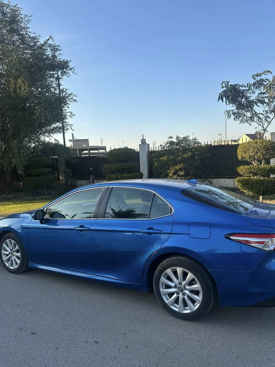 السلام عليكم 
كامري 2020 LE
وراد امريكي
رقم بغداد تحويل ثاني يوم
ضررها مرفوق بسنونار 
سيار ماشية 170km
سيارة مكفولة من الشواصي والغد والمكينة والكير، ادامة جديدة بلكات جدد تايرات  ،صدر جديد
- كامرة خلفية 
-رادار اماي 
-مثبت سرعة
-كار بلي

سيارة حلوة مناقصها شي 
سعر 158$ وبيها مجال 
متواجد فقط واتس 
***********
