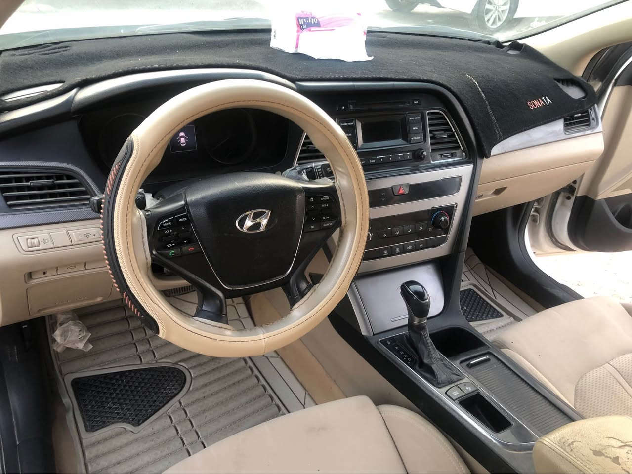 السلام عليكم
سوناتا للبيع 2016 خليجي رقم ذيقار تحويل ثاني يوم
بيها صبغ احزام مكينه 2400  وتبريد قطعتين وللتواصل *********** البصرة, العراق
