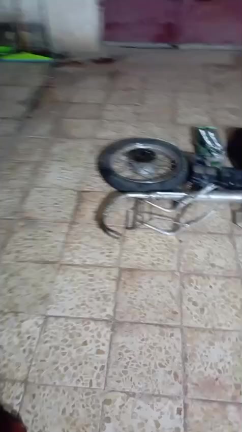 سلام عليكم اغراض دراجه  كله اصلي أغراض نص عمر سعر 80 ابيع شلعه رقم ***********
