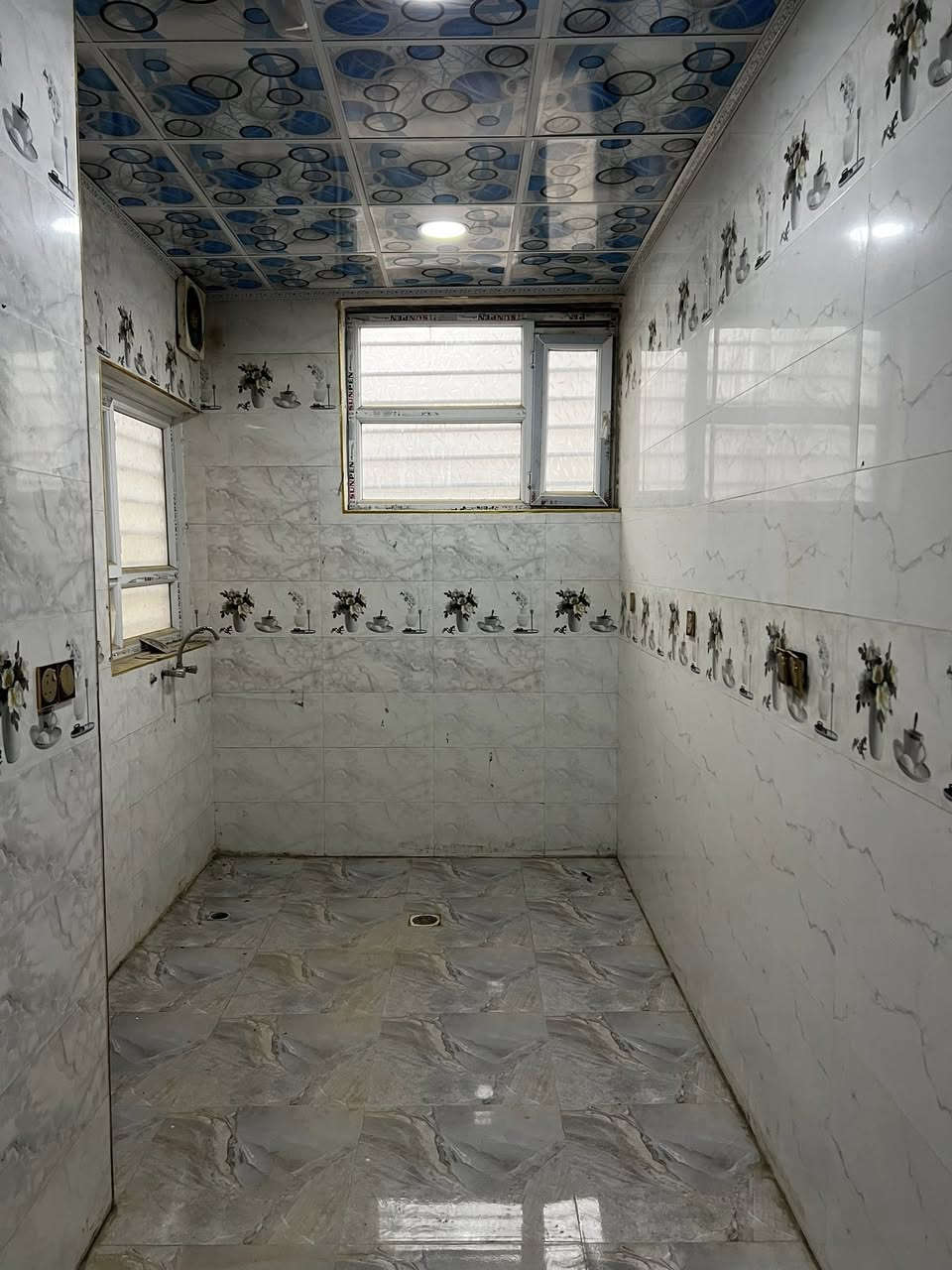 بيت للبيع في حي السماح الثانية (المربع الذهبي)بسعر مناسب
🔴سند ٢٥ ملك صرف طابو الزهور 

🔴طابق واحد

🔴المساحة ١٠٠ متر

🔴الواجهة ٥ متر

🔴 بناء حديث

🔴تسليم فوري 

للاستفسار الاتصال على الارقام *********** - ***********
