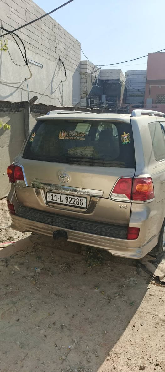 سلام عليكم من رخصت لادمن المحترم
لاندكروز موديل 2011 مكفوله كفاله عامه قطرة صبغ مابيها 

السعر 275وبيها مجال 

للاستفسار اكثر ***********
رقم راعي السيارة 

عنوان ناصرية مركز
