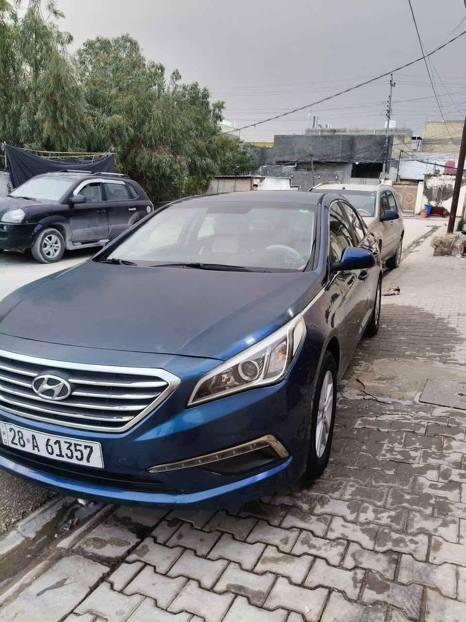 السلام عليكم 
سوناتا وارد امريكي 2015لون ازرق 
رقم إنكليزي  نجف باسمي سنوية لغاية 2029
حادثها جاملغ يمنة وبنيد مبدل فقط 
غير ذالك بيها صبغ قليل بالباب مال السايق 
مكينة وكير مكفولات 
حدادية 70%
السيارة بيها منضومة غاز 
بيع او مراوس حسب القناعة 
 للستفسار  ***********
