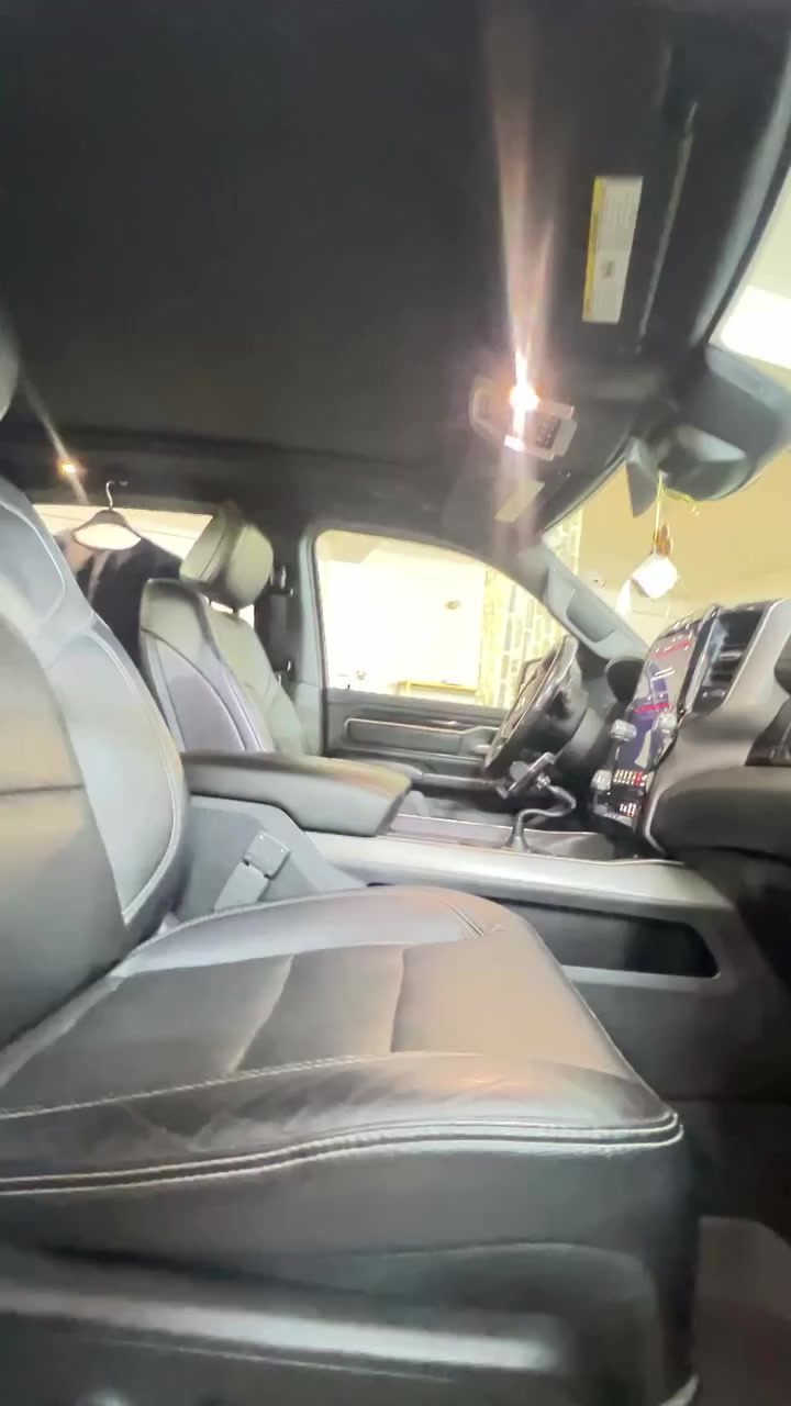 السلام عليكم
للبيع دوج رام 

2021

فئة : sport 

V8 /5.7L

رقم أربيل 

لون ابيض 

وارد كندي 

كلين تايتل 

سيارة كلش نضيفه وحلوه وبعد احلى من الصور بهواي 

مواصفات : 

تشغيل عن بعد 

إشارة ترحيب 

ويل حجم 22 

كشنات جلد تدفئه / تبريد 

حساسات 360 درجه 

رادار امامي 

نظام تحديد مسار 

إشارة بالمري 

شاشة كبيره 

بانوراما 

4 وضعيات قياده 

وبعد بيها هواي مواصفات 

السياره مكفوله من اي شي ما عدا رصعه صغيره كلش باب السائق تحت المرايه ( ما مبينه ) 

صوره السونار مرفقه بالمنشور 

ماشيه 70 الف ميل 

مكان السيارة: الأنبار الفلوجه
سعر38500$ وبيها مجال 

للتواصل والاستفسار : 
***********
***********
