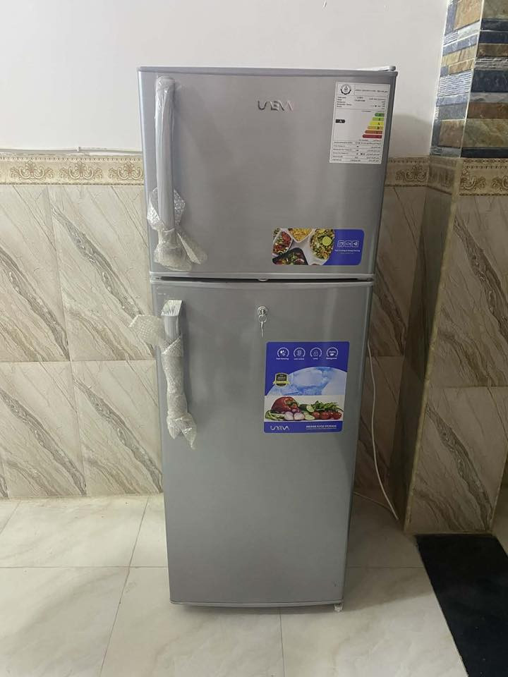 السلام عليكم …
غسالة اوتوماتيك  12 كغم 
نظيفة جداً مابيها اي عطل او اي شي استخدام فقط 3 شهور
السعر 350  

وثلاجة ايضاً نظيفة استخدام 3 شهور 
12 قدم 
السعر 350 
الاغراض جداً نظيفات شبه جديدات 

للشراي ويحب يستفسر الاتصال ع هذا الرقم
***********
