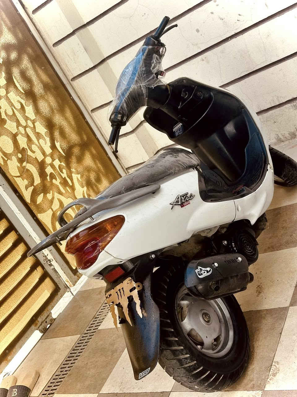 السلام عليكم ورحمه الله وبركاته
دراجه اكزز ياباني فحل 
مكينه ناعمه خرسه حيل
شلعه ومعدل تشك التبليط
كهربايات كامله
تايرات جوبلس دبل خلفي طسه ناعمه
نكره باي وفت 
اخوان الدراجه صارت عليه ب ٩٠٠ ومطلعه على ايدي
كلش نضيفه وضمان سنتين اذا غير دهن وبانزين اعتازت ترجعها عليه
رايده ب ٦٠٠ وبيها مجال للطيبن 
والجميع على راسي 🙆


**إذا كنت صاحب هذا الإعلان وتريد حذفه لأي سبب، رجاءا أرسل رسالة إلى الدعم الفني**