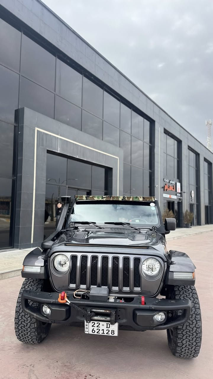 ❤️جيب رؤبكون
٢٠١٨
❄️llllllll❄️
فولموصفات
٦بستؤن
١١٥٠٠٠كيلؤمترروشتوه
هه ردووچاملغي دواوه ي بوياغه 
توزي سه رده رگاش لاي سه كن
ارباگ سوكان
سيستم
نرخي١٨٠$ورقه
***********
