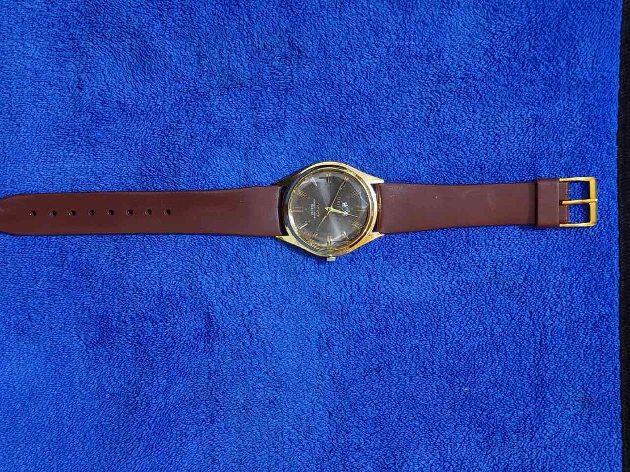 كل المعروض بسعر 50 الف متوفر توصيل كل الساعات مكائن ياباني فوسيل لمينوس وتايمكس واوماكس ودبل تايم ياباني وقطعة سويسريه


**إذا كنت صاحب هذا الإعلان وتريد حذفه لأي سبب، رجاءا أرسل رسالة إلى الدعم الفني**