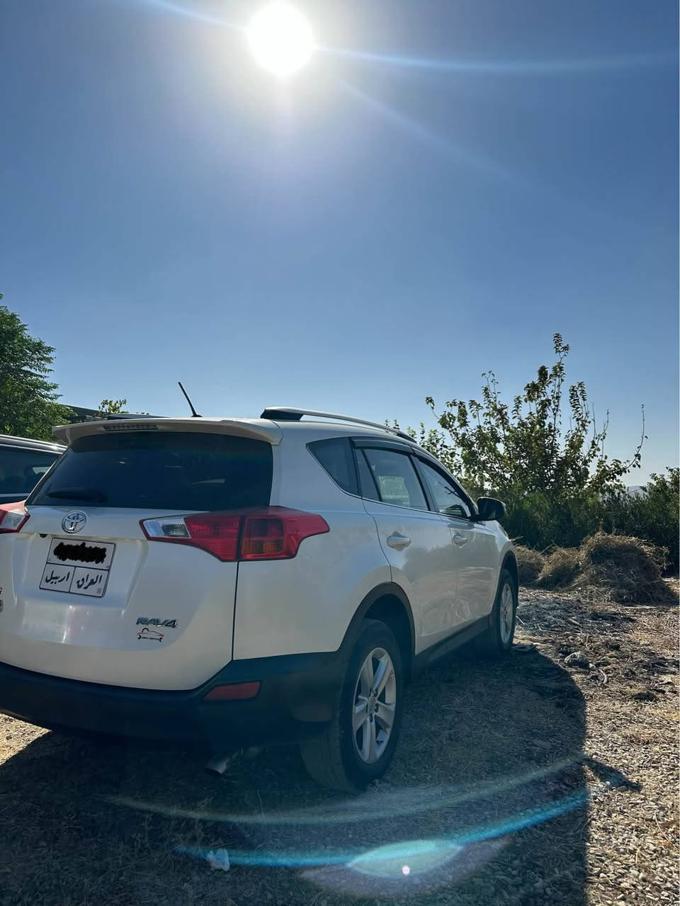 تويوتا راڤ ٤ موديل ٢٠١٣ خليجي شه ريكه ساس (SAS) سفري هةوليره ٢١٥ هةزار روشتية ناو زه رده كاميره ي پيشو دواوية بةسمةو شةغالة شاشةية سوكان ڤوليومة ئاوينة دژة فولة لايت ليدي سپية حساسي دواوة تاخم پةرده ي كاملي لةگةرة گيرو مةكينة بةشةرت چوار تايةي نوي لةسةرة  تةبريدي ساردو گةرم بة شةرت هةمو شتةكى تازة گؤراوة تةقةي تيدا نية يةك ملوين غةرامةي لةسةرة دواي مةعامةلة دةدريتةوة يةك دينار مةسروفى نية هةموم نوي كرديتةوة  تةنها ئةوةندةي چامرخي سبوخة دياريم كردوة بي ئيرباگ ژمارةي مؤبايل *********** أربيل, العراق
