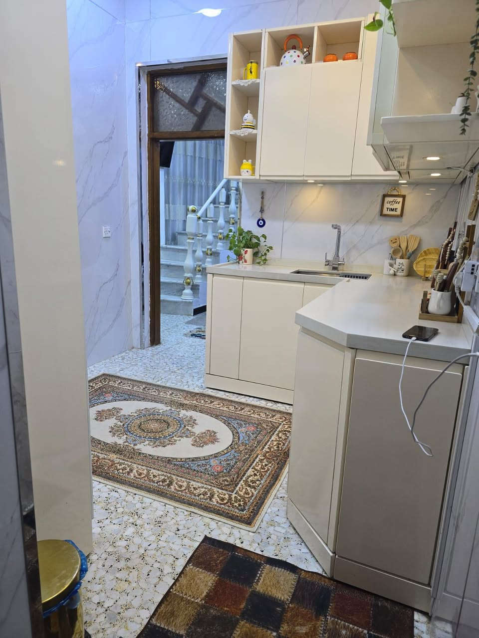 بيت للبيع طابو صرف  100م واجهية5نزال20
مكان الزعفرانية حي الامانة رقم القطعة 495
السعر 140بي مجال قليل 
الاستفسار 
***********
يتكون من طابقين
طابق الاول
ستقبال
مطبخ
صالة
صحيات
غرفة نوم
طابق الثاني 
غرفة نوم 
صحيات
