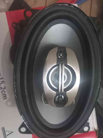 زوج سماعات 8 الاف واتساب ***********
