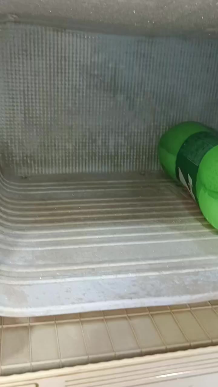 السلام عليكم غراض للبيع
وقوله تعالى ولا تبخسوا الناس أشياءهم
عندي. 
ثلاجه عشتار سعر130 الف امانه الله برودتها تدفع متر . شغاله١٠٠٪
مبرده الشمال حجم الجبير  شغاله ١٠٠٪ سعرها 75الف 
بوفيه خشب كامله حتى القفاله شغاله .. سعرها 30 الف والقفل ب٥ الف وانته احسب 

للاستفسار ***********
