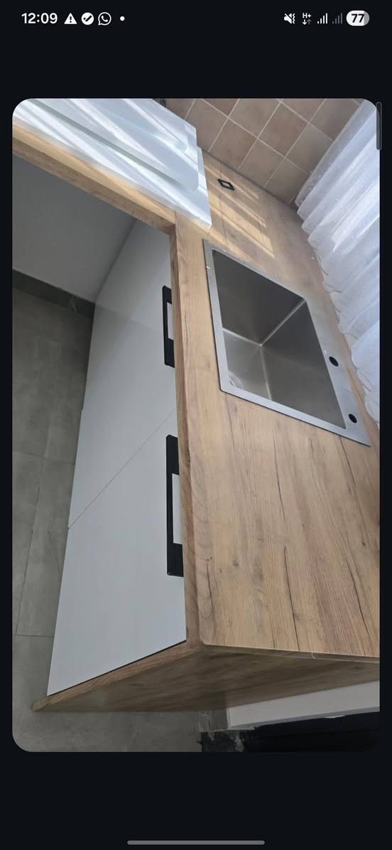 كاونترات مطبخ مع سنك بدون خلاط جديدة استعمال صفر 
قياساتها و تصميمها بالصور 
كلفتها صارت مليونين 
ابيعها بمليون وربع و بيها مجال بسيط
تصميم و مواد عند المطبخ التركي

العنوان حي الجهاد 
***********
