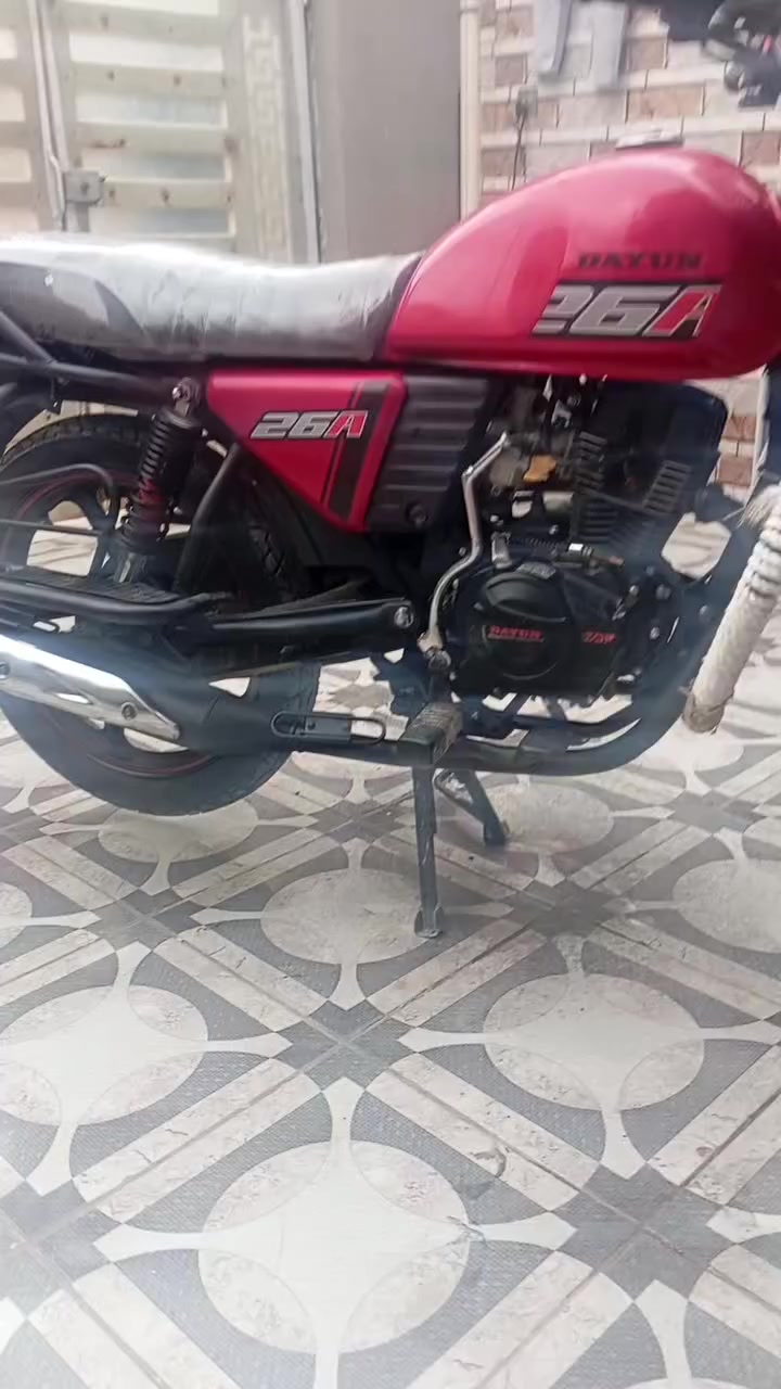 سلام عليكم دايون 23 للبيع دراجه مكفوله كفاله عامه الله شاهد من بيت للشغل لونه دم الغزال مو احمر بل واقع احلئ الله شاهد اوراق سكنر دراجه ماذب عليه ربع دينار السعر 1300 وبيه مجال *********** واتساب موجود 24 ساعه بأي وقت اتصل وبيك خير وتددل
