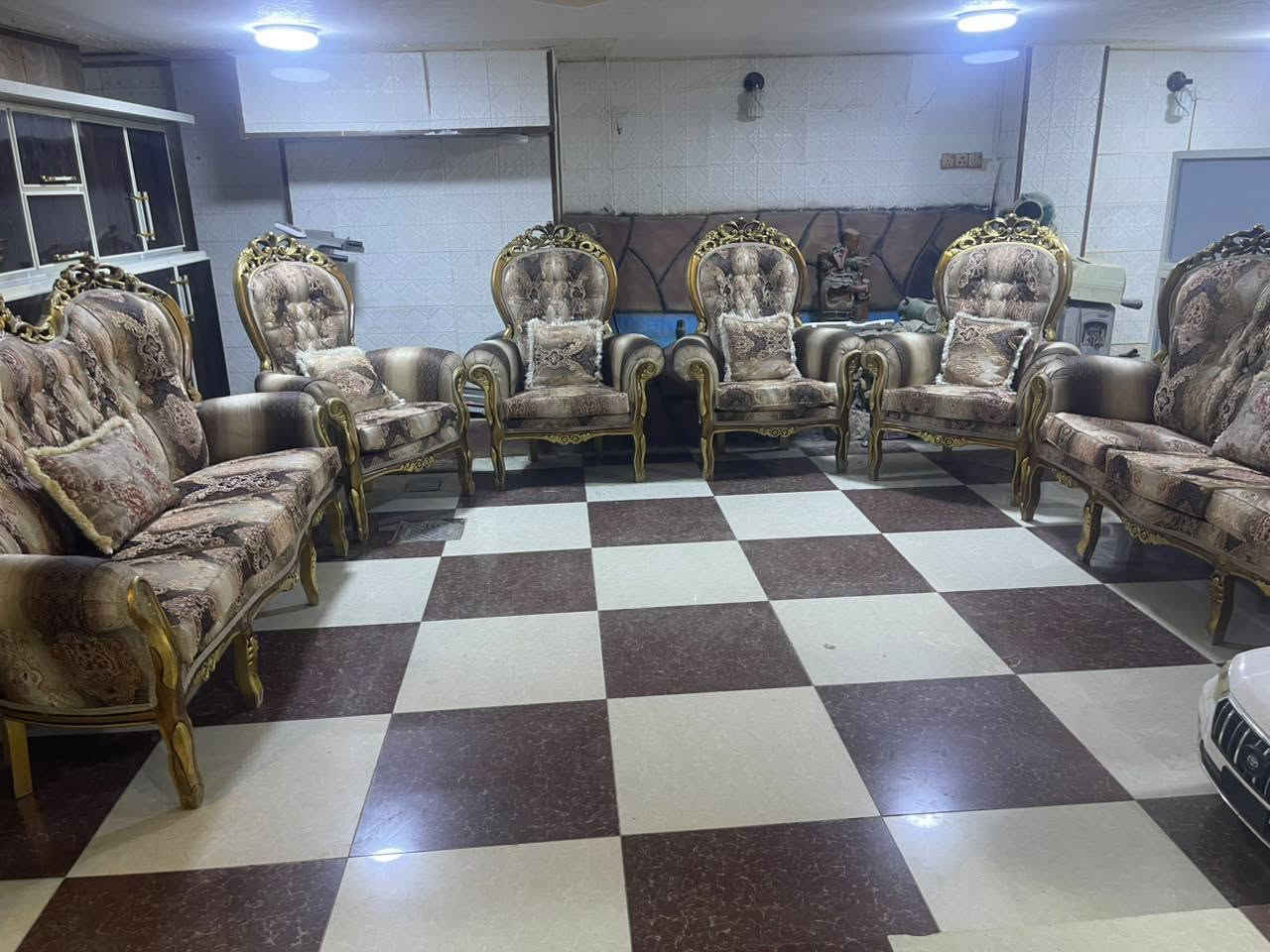 السلام عليكم 
يتوفر في معرض الزهور للأثاث تخم ملكي 10 مقاعد 💺 مستخدم نظيف سعر مناسب للاستفسار الاتصال على هذا الرقم*********** او زورونا في معرض الزهور للأثاث 
العنوان  5 كيلو شارع 100 قرب مطعم هيوا الكردي 
اهلا وسهلا بكم 🌹🌹
