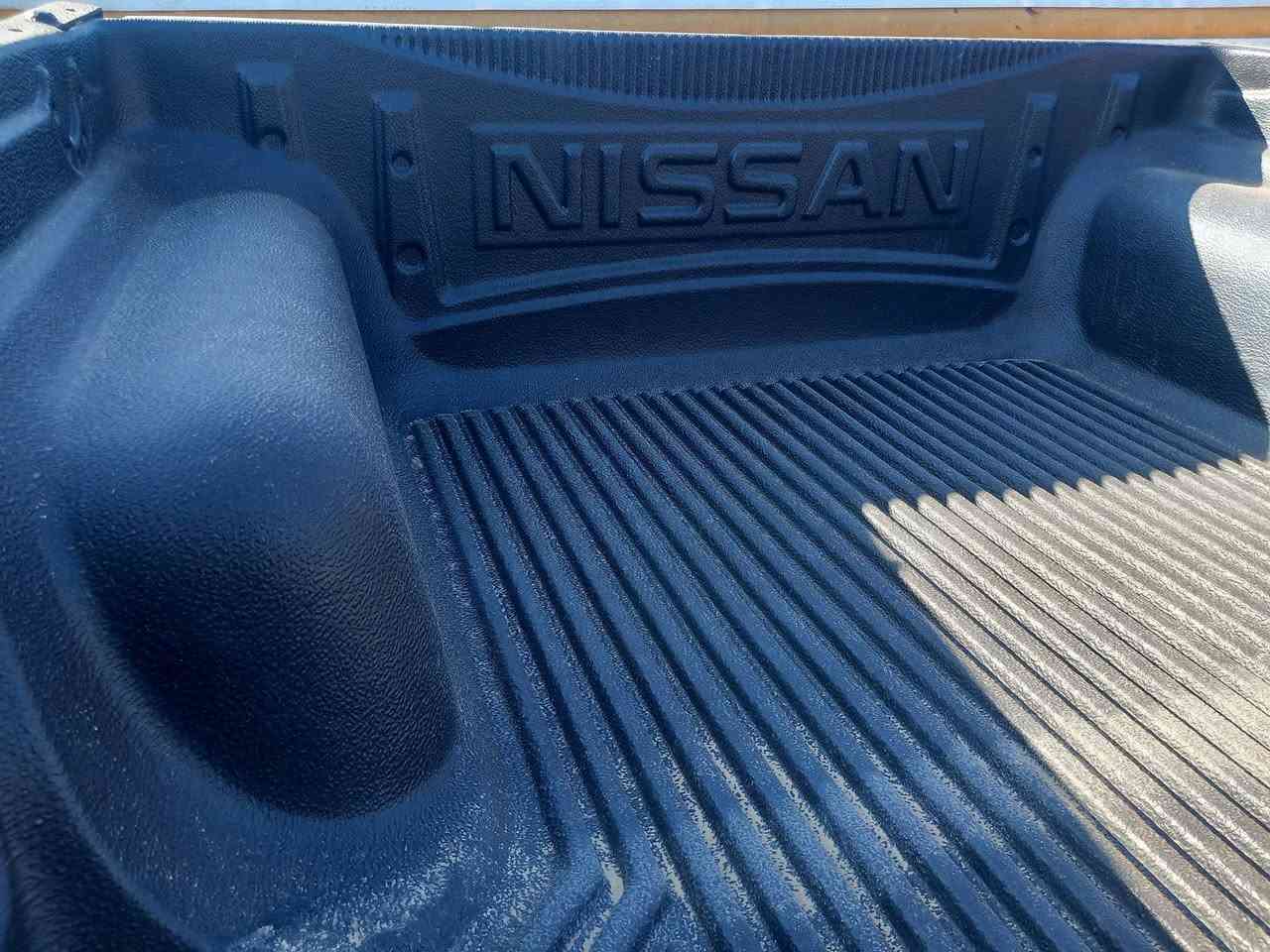 غلاف بيكم نيسان دبل تايلندي اصلي وسبايدر اصلي شركه  مستعمل سبوع شرط سعر 325 مكان بغداد الحريه رقم الهاتف ***********
