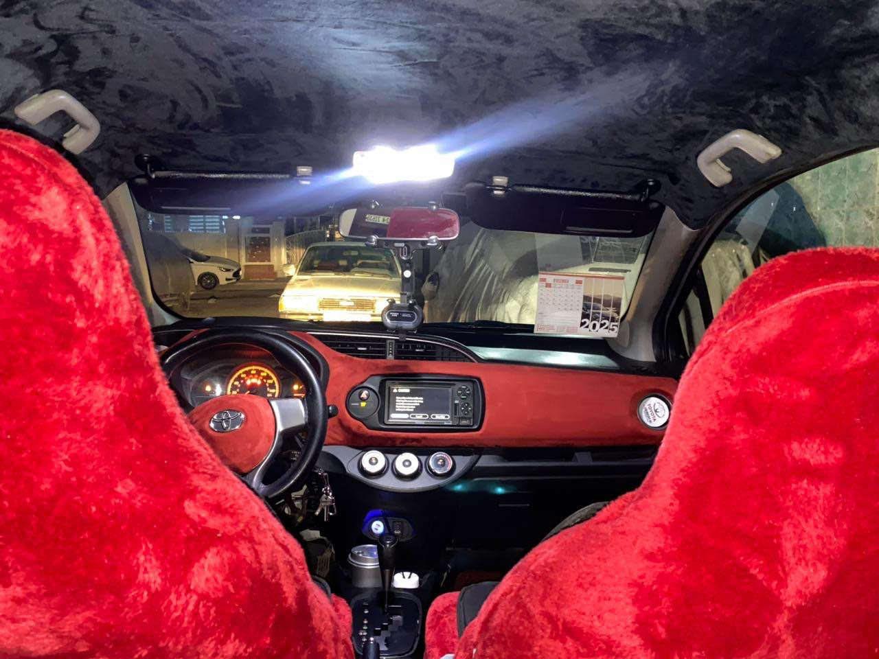 Yaris 2016 
فول مواسەفات
٣پارچەی سبخە
سەیارەکە تا بلئی جوانو
بئ مەسرەفە
٥ وەرەقە خەرامەی لەسرە 
وەکالەشمان هەیە
گئرومەکینەو توندیو تۆلی
بە شەرتی سالئک 
89 وەرقش قفلە
تکایەبۆمامەلە تیل مەکە
نامه مه نئرن بس تئل *********** أربيل, العراق
