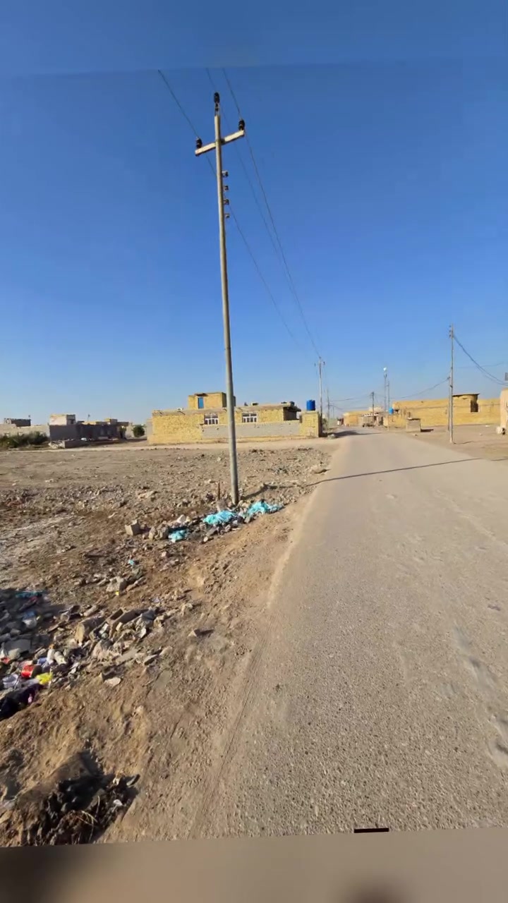 شمنتظر بعد
الله وكيلك حي يخبل اخذلك قطعة و ضم فليساتك بيها و باجر عكبه يصعدن وانت الربحان المساحه المتوفره لدينا 200م أو 300 او 400 أو 600 أو دونم بأسعار مناسبة وبالنسبة للخدمات خير من الله ماء وكهرباء وشوارع سبيس ومدرسه حديثه الموقع الناصريه منطقه الخميسات جاي من العلوه مال المخضر الجديده المنطقه مشموله بتطويب 
اتصل وبيك خير وتدلل ‏***********
