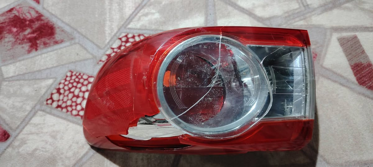 سلام عليكم غراض كورله للبيع شلع مابيع قطعه1 ليريدهن وشراي خيراسلني لو يتصل علي مكاني بصره قضاء الصادق بني منصور *********** وني خادم لطيبين
