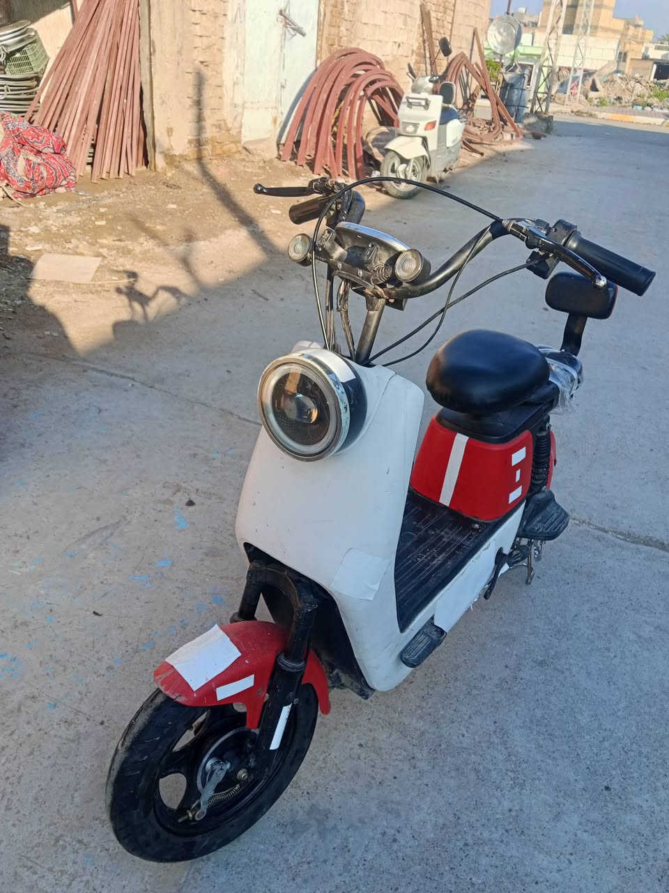 السلام عليكم دراجه شحن للبيع الي يريدهه هذارقمي***********
