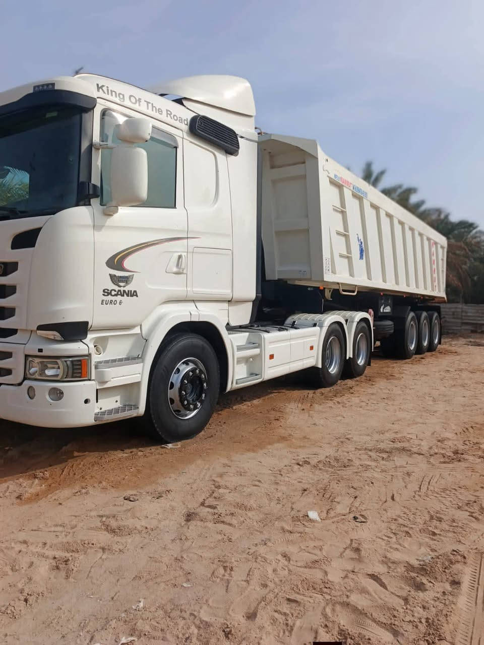 السلام عليكم 👋
على الرحب والسعى🤲
للبيع💵
سكانيه تريله قلاب
العربانه عبدالله الجوهر
الراس اوتماتيك عرجه 
غير مسجله 
المديل       2017
المكان البصره الدير ناحيه المصطفى 
السعر على الاتصال
الاستفسار على الرقم التالي
***********
