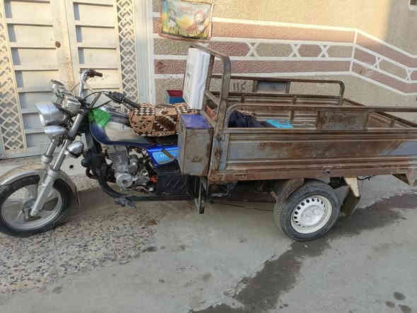 اللهم صل على محمد وال محمد السلام عليكم ورحمة الله 
ستوته للبيع 
موديل16
محرك 23
لون ازرق
أوراق اصوليه 
ركبه مكفوله ستوته حلوه وخير من الله 
مكانه كربلاء المقدسه 
سعره مليون وربع وبيه مجال ل الشراي 1000.250
رقم تليفوني ***********والخاص مفتوح وبالخدمه
