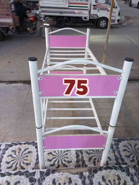 يا الله 
 لبيع وشراء الاثاث 
كناتير بابين 2و3و4
كناتير سليماني 5و6
غرف نوم بنوعاها 
ويوجد تفصال جرابي وكناتير وبوفيات حسب الطلب 
يرهم مراوس وشتراي جميع الاثاث داخل كركوك
***********واتساب 
عنون كركوك العروبه مقبيل منفذ نسيم قرب جامع الامام علي
