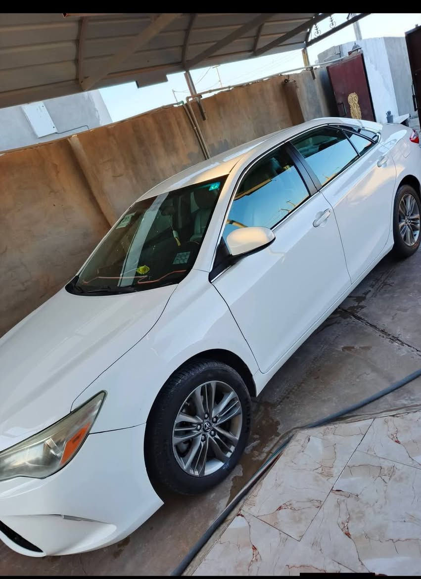 السلام عليكم 👋
للبيع 

 كامري 2017 Se وارد أمريكي 
بدون ضرر (كلين👍) 
مواصفات :
مقاعد جلد 
مقعد السائق كهرباء 
شفتات ستيرن 
شاشه 
كامره خلفيه
وبعد مواصفات معروف 
السياره حلوه ما تصرف عليها دينار صدر وتايرات كفاله
والسياره مالة بيت وأحلى من الصور 
مكان السياره : صلاح الدين_بيجي_قرية البعيجي 
السعر :اتصل على الرقم ***********
