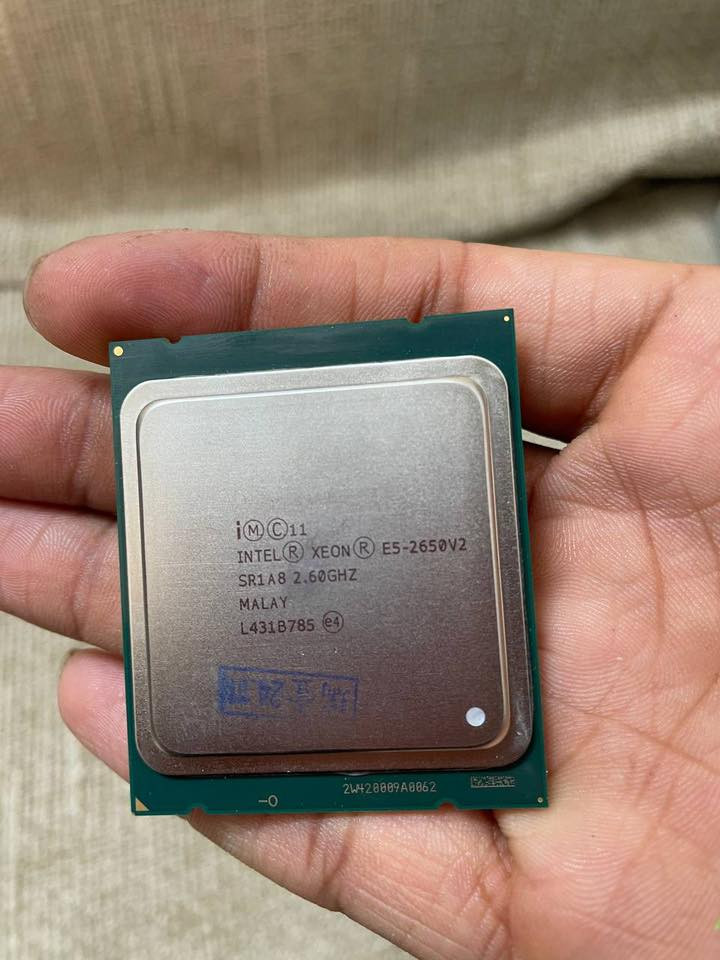 شلونكم شباب
طلع هذا الهارد ماعرف بي ابيعه على حاله 
ما عندي شي افحص عليه 

الي يفيده يراسلني و يدلل الحجز على الخاص 

توصيل موجود


**إذا كنت صاحب هذا الإعلان وتريد حذفه لأي سبب، رجاءا أرسل رسالة إلى الدعم الفني**