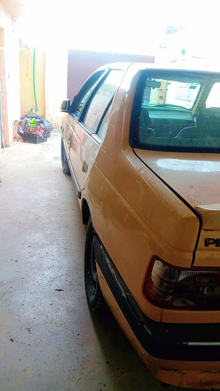 سلام عليكم مكلف بل نشر بيجو أكد للبيع 2015 بيها تبخير السعر 35 وبيها مجال العنوان بغداد فلكة سلمان باك باقي التفاصيل الاتصال على الرقم ***********
