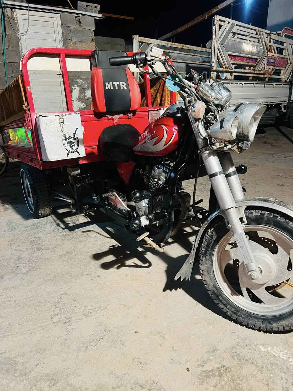 ‏ستوت أم تار رقم وسنوي باسمي موديل 16 ستة تعمير جديد مكينة جديدة سنويتها 25 1800 بيها مجال من شراي مكاني بصره قضاء الدير هذا رقم تلفوني ***********
