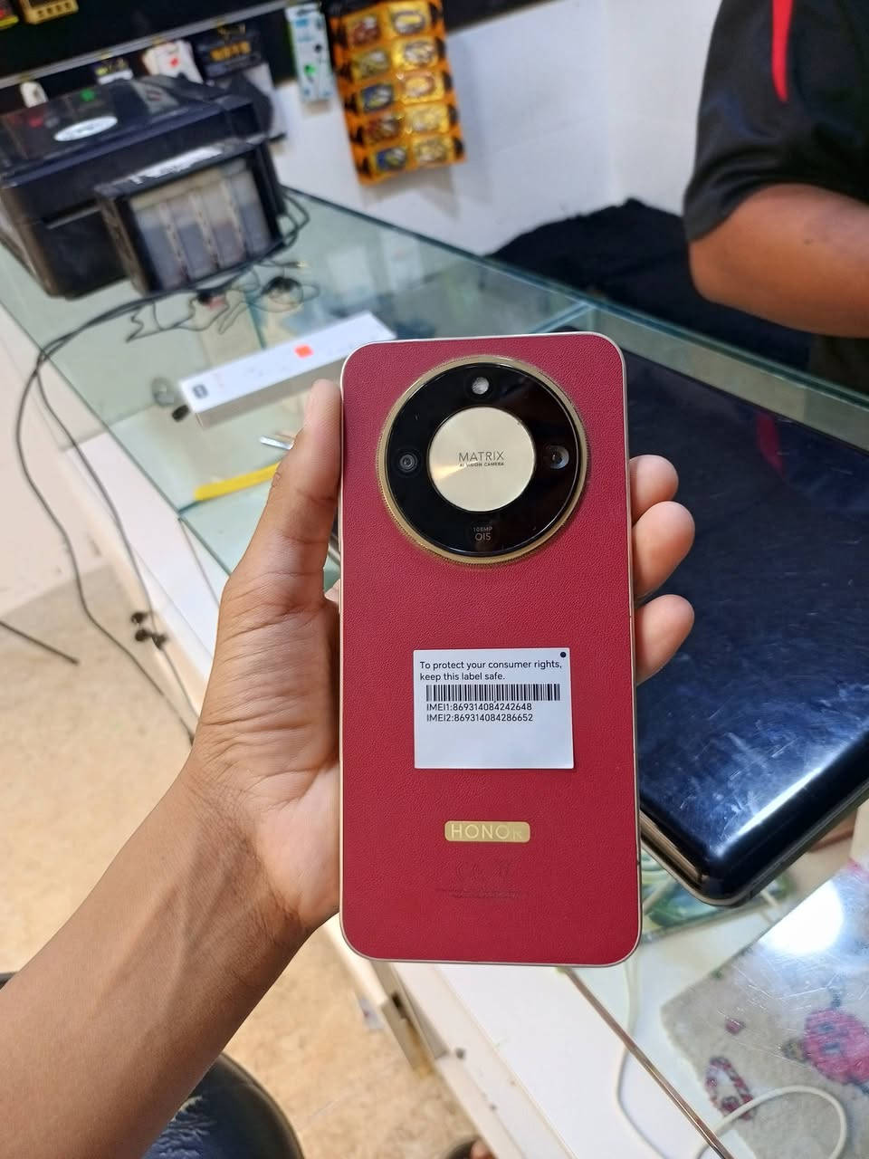 هونر أكس 9d 
ذاكرة الجهاز 256 كيكا

والرام 12+12 عشوائي 

بطاريه 8300 ملي امبير 
المعالج 6 سنابدراكون

عيبه مبدل شاشه بلادي 

السعر 425 
للاتصال:***********
