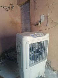 مبردة • جديدة • تعمل ثلج