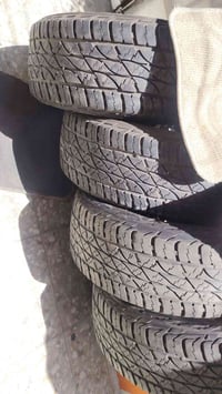 تخم تاير جديد مستخدم شي بسيط للاتصال 07705861926 حجم ٢٠ على ٦٥ على ٥٥