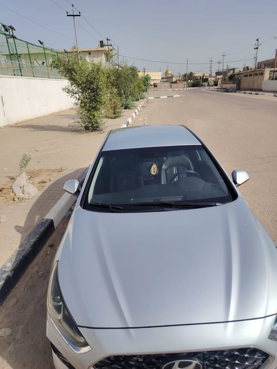 سلام عليكم سوناتا وارد كوري اصل بانزين مديل 2021مكفوله من الضربه والصبغ  بيهه ملاحضات بسيطه رقم ذيقار معوقين السعر 150وبيهه مجال العنوان بصره قرنه مكلف بل نشر رقم صاحب السياره ***********
