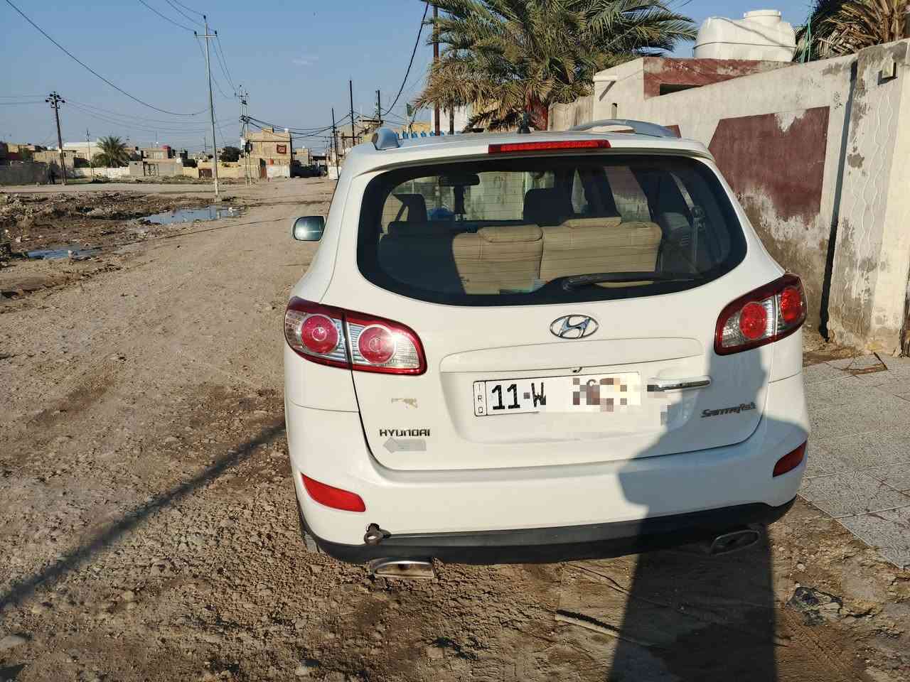سنتافي 4سلندر محرك 2400دوش 2010 السياره مكفوله السعر 140وبيه مجال رقم بغداد باسمي مكان السياره الديوانية عفك للاستفسار الاتصال على رقم ***********
