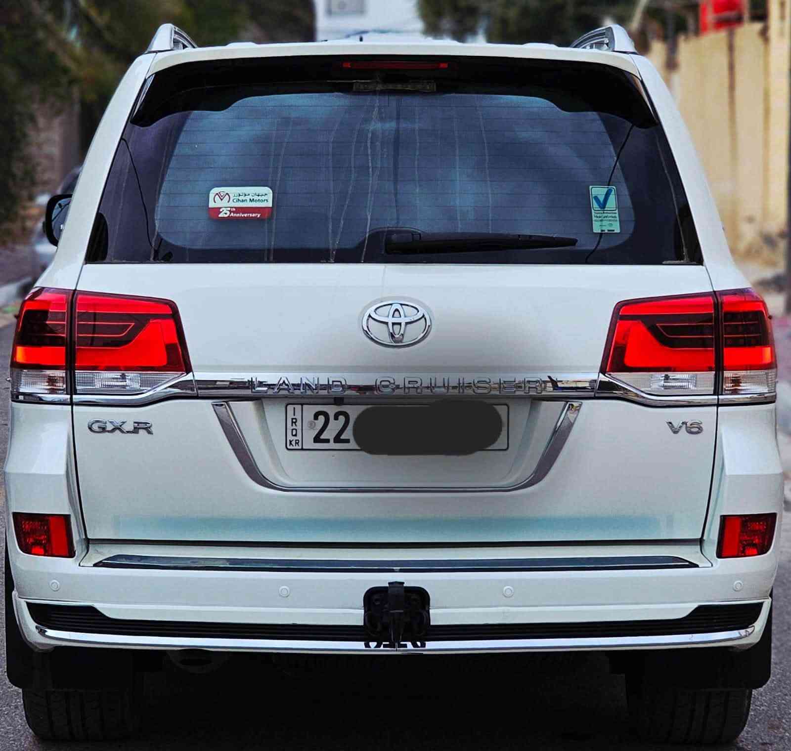 لاندكروز موديل 2019. رقم اربيل الجديد تحويل مباشر ماشيه 100الف فقط
كفاله من الصبغ  والسونار مرفق بالصور
فول مواصفات 1/1.    محرك 6V
بصمات ابواب 
فتحه سلايت
كشنات  كهرباء ثلاث حركات 
كشنات جلد اصلي
شاشة بلادي 
زراكات
اشارة لكزز
مري قلاب
مري شفط
جنطه شفط
شاحن 
دبل ماوس
مثبت سرعه
سبعه راكب
ثلاث قطع تبريد
مطفايه حريق
8ايرباك
حساس امامي
حساس خلفي
تحكمات ستيرن كامله
كامرة دواره
السعر((465)) مكان السيارة كربلاء اتصل ع الارقام
***********
***********
