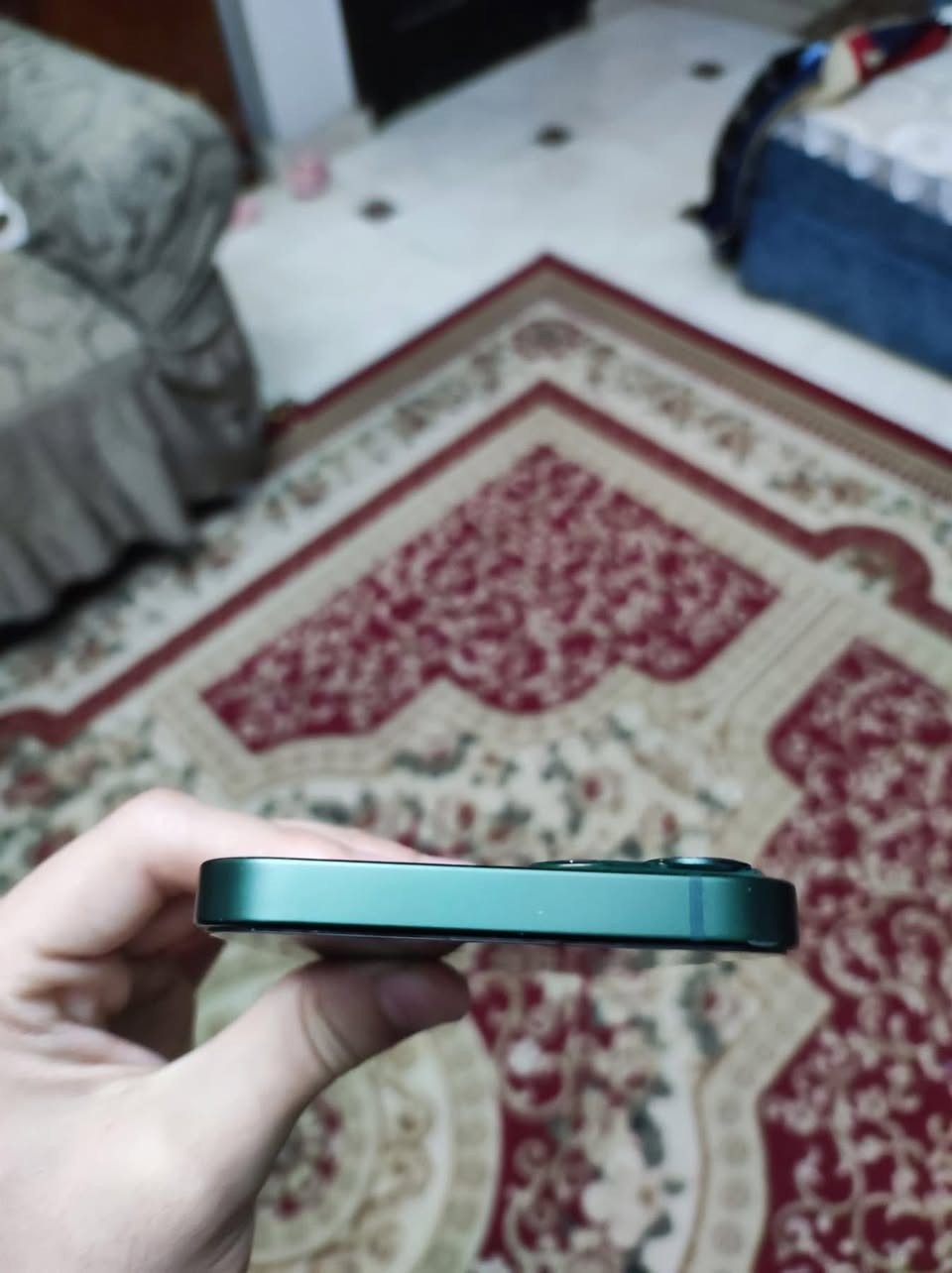 ايفون 13 عادي ذاكره 128 بطاريه 89  على وضع الشركه لامفتوح ولا مصلح نضيف رايده 375 نهائي مكاني غزاليه ***********
