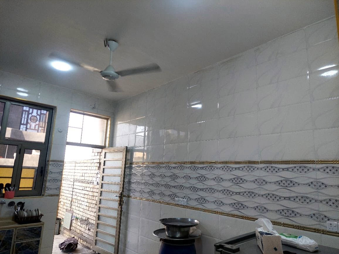السلام عليكم ،،
🏠 دار سكن طابو صرف للبيع ،،

📐 المساحة / ١٥٠ متر الوجه ٧ونص والنزال ٢٠ متر

📍الموقع / الموظفين ثاني فرع من شارع ٢٠ 

#نقص أرضية ولبخ الوجهية فقط ،،

السعر / ١٢٥ مليون وبي مجال ،،

#ملاحطة ينباع بالنقد او عن طريق المبادرة 

للاستفسار اكثر الاتصال على الارقام التالية 

***********   /  ***********
