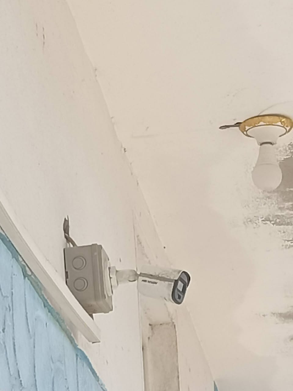 #رحم_الله_امرأ_عمل_عملا_صالحا_فأتقنه
يتوفر لدينا عمل بكافه انواع الكامرات  
بكاميرات hikvision دقة 2 او 5ميكا بكسل صوت وصورة 
بيع وتنصيب وصيانه جميع انواع كامرات المراقبه 
في البدير 
ايضا يتوفر كادر تنصيب كامرات المراقبة في كافة محافضة الديوانية 
واتساب 
***********
@إشارة
