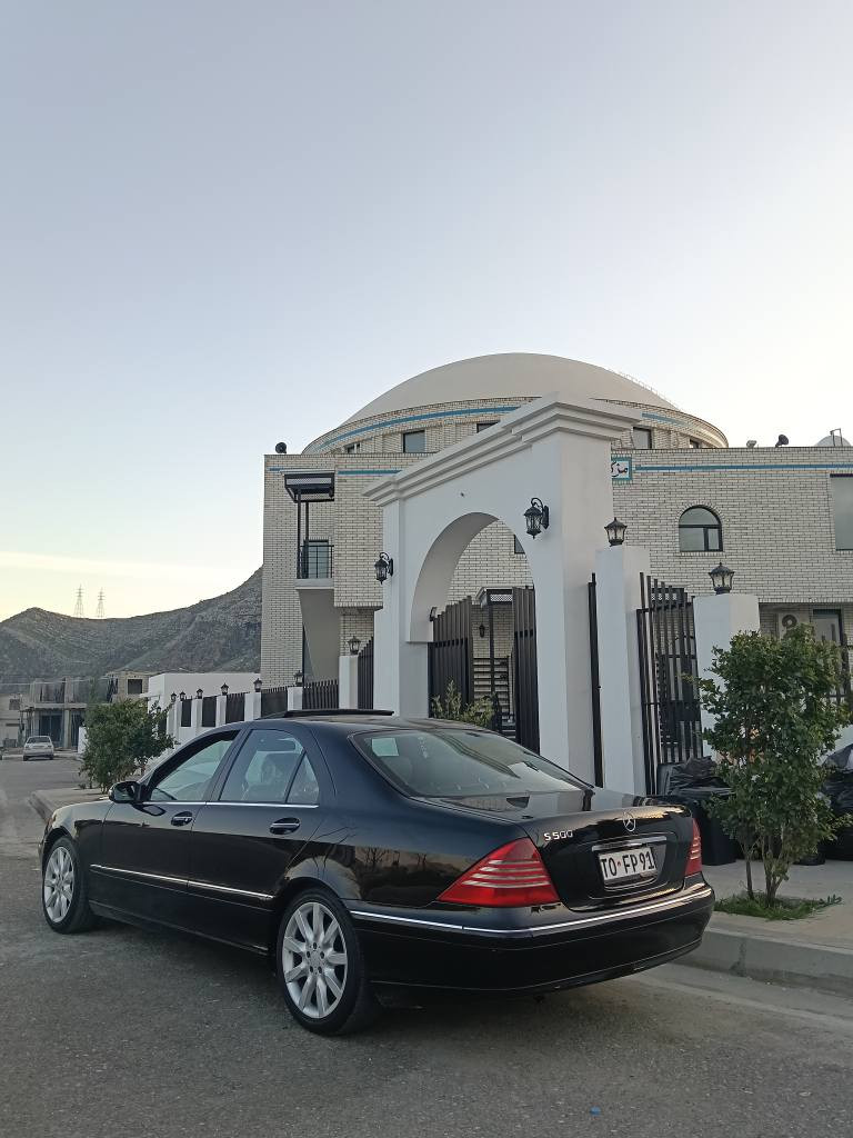 ئه دمين 💖 
مارسيدس مؤدئل
S class 350/2006
تازه داخل بوه
دوبه ى ته نيا موسه 
براوه نيه))به شه رت
ته نيا شوين موسه كان بؤياغه 
ته بريت مزبوته له سه رسويچ
مه كينه 350 V6 
شه ش پستؤن مه كينه مرغوب
فول فول مواسه فاته سلايت
كوشن جلد كوشن كاره باى كوشن خزن كوشن هيته ر كه له كاره باى 
گئرتؤماتيك سپؤرت عادى
سيدى بؤكس شه ش سيدى
چوار ويلو تايه ى لؤكه 
يه ك دينارمه سره فى نيه 
مالى دؤسته 
گؤرينه وه ده كه م
شوئن رانيه *********** أربيل, العراق
