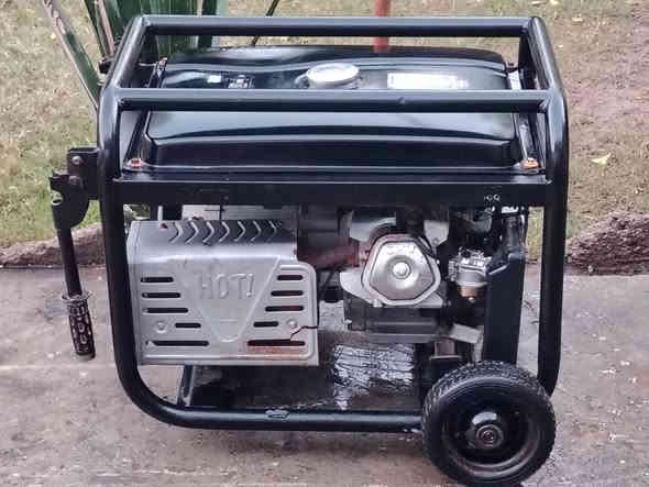 مولد استره ٥كيفي ٢٠ امبير ملف نحاس سلف وبكره نضيف كلش ما داخل تصليح ابد شغال وعل فحص السعر ٣٠٠ الف هاتف ((***********)) ((***********)) الكورك بي واتساب يوجد خدمت توصيل العنوان بغدا د تاجي
