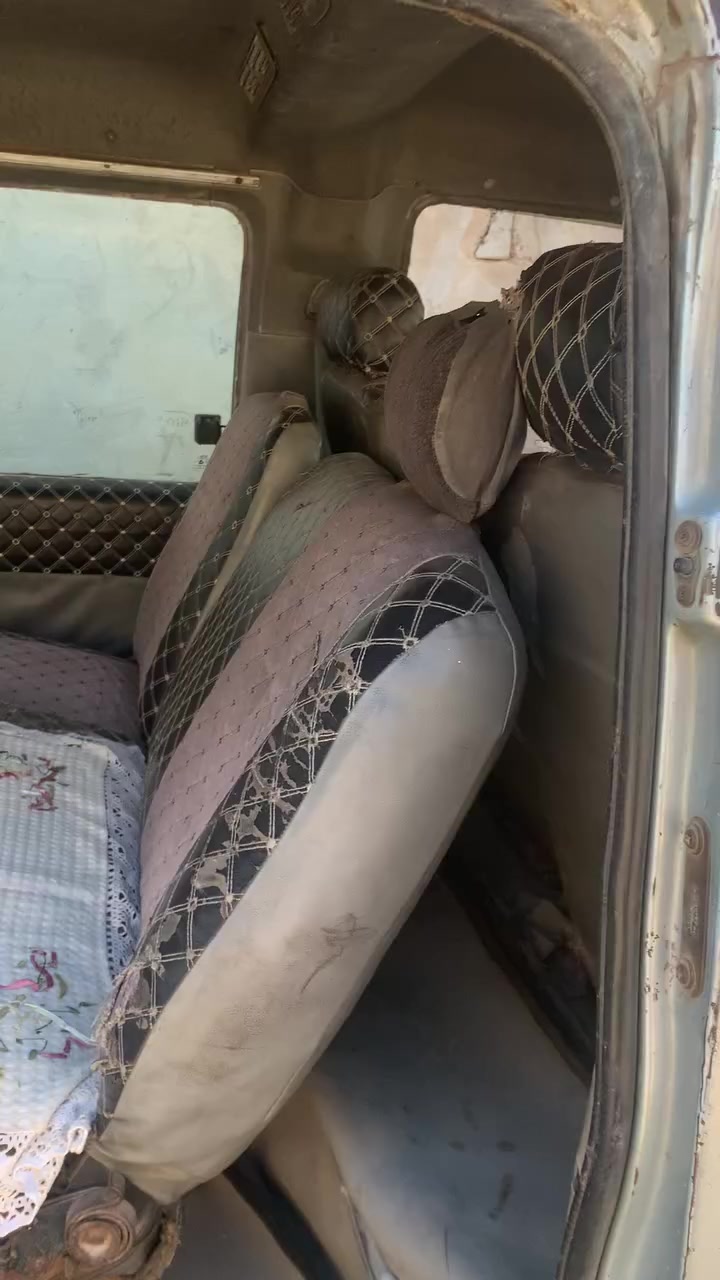 السلام عليكم كيا بستا ٩٤  مكينه وكير واكسن مكفولات قبل شهر  شواصي نظيفه  سنويه ٢/٢٤ تنتهي صاحبه يريد تحويل 
مصفره هيه وغرامه مشتغليه جديد حجل جديد تايرات جدد   
بس صدره تعبانه فقط بقيه مكفوله  مكاني ابو غريب الحصوه سعره (٣٠)  للاستفسار ***********/***********
