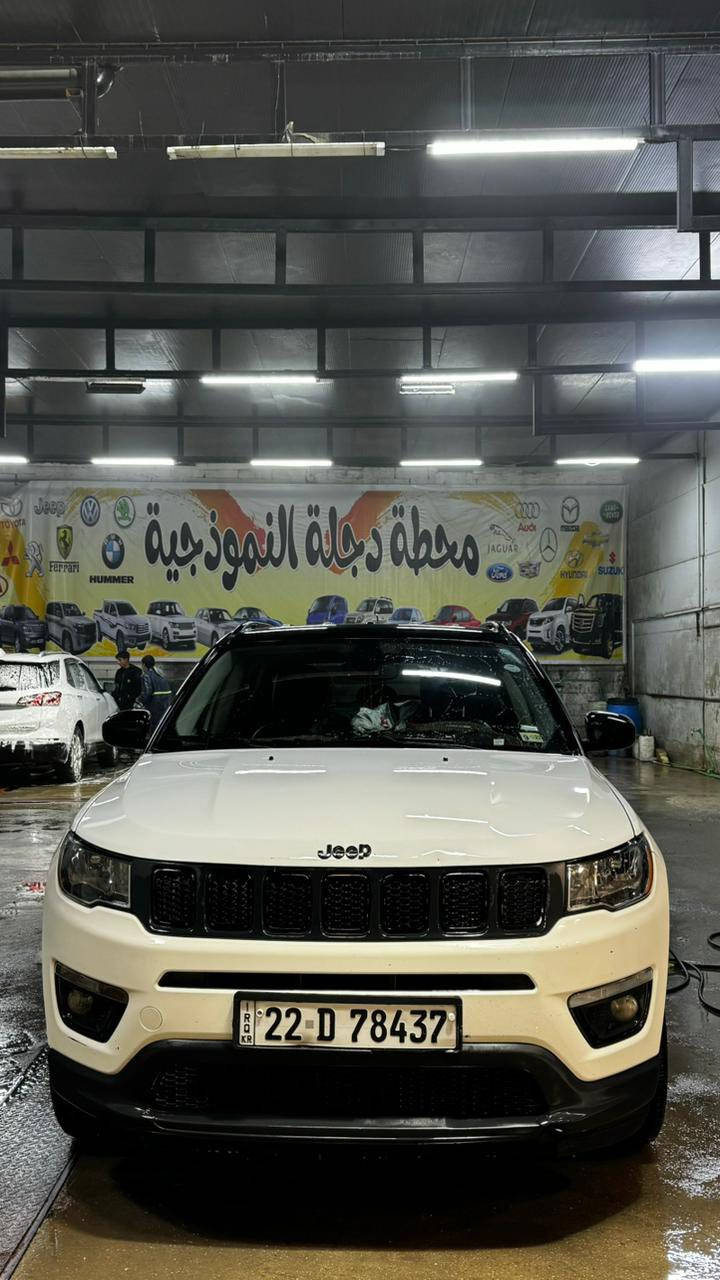 السلام عليكم 
جيب كومباس 2021 
السيارة حادثها فقط صبغ هلال بالجاملغ الخلفي  
رقم اربيل الجديد تحويل او وكالة بالي يعجبك 
بصمة
المحرك 2500 
تحكمات ستيرن 
اربع وضعيات قياده 
هاند بريك بصمه
تحكم كشن سايق كهرباء 
نظام بصمة و تشغيل عن بعد 
قطعتين تبريد 
كشنات جلد 
نظام اوتو ستارت
شاشة(car play)
تدفئة كشنات 
تدفئة ستيرن
المقاعد جلد اسود 
السيارة Two 2️⃣ colour 🖤🤍
السعر 168 وبيها مجال بسيط
السيارة مناقصها اي شي متصرف عليها ربع كلشي بيها كامل 
مكاني بغداد السيدية 
الرقم ***********
