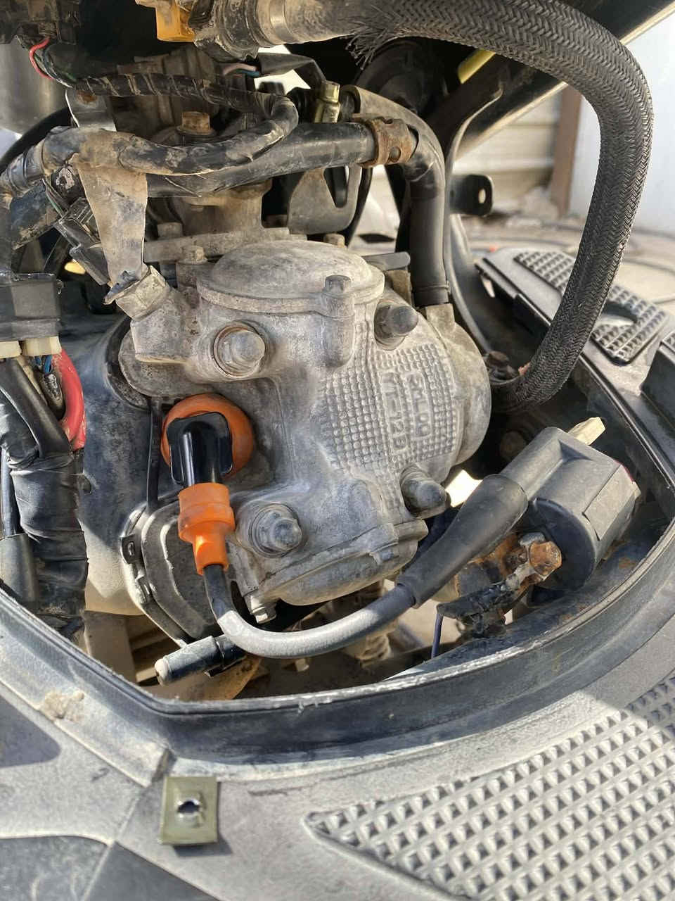 سلام عليكم سكنز جبلي مكفولة بيهة كم ملاحضة
كفرات مصبوغة ناقصهة بك لايت وذيل
بيهة منضومة زنون شلعة ومعدل يدات رياضي جاملغ رياضي قطرة دهن رياضي عنوان بغداد الدورة حي الصحة *********** ستفسار اتصل وتدلل
