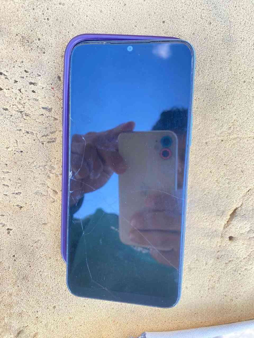 سلام عليكم عندي موبايلات 2 للبيع
الاول ايفون 8 بلاص ما مفتوح و ما بدل بي اي شي سعره 125
2: هونر7 با 75 هاتف نضيف استعمال قليل فقط شخوط بسيطه با شاشه مثل ما موضح بل صوره
للستفسار رقمي 7768655580 عنوان بغداد
