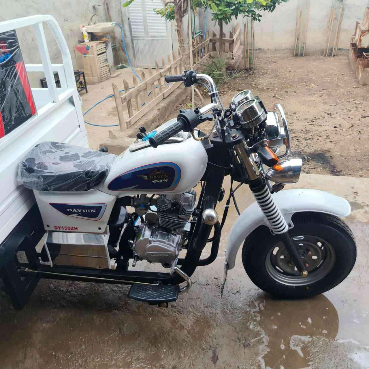 ستوتة للبيع موديل 2014 
تعمير جديد بالكامل (كلشي جديد ومفحوص)
أوراق أصولية كاملة
نص كيلو (ما ماشية)
السعر: يُحدد عند الاستفسار
للتواصل: ***********
